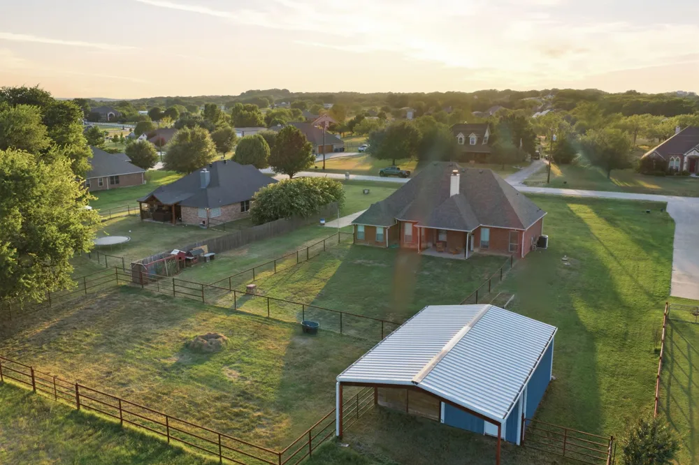148 Fossil Rock Drive Azle, TX 76020