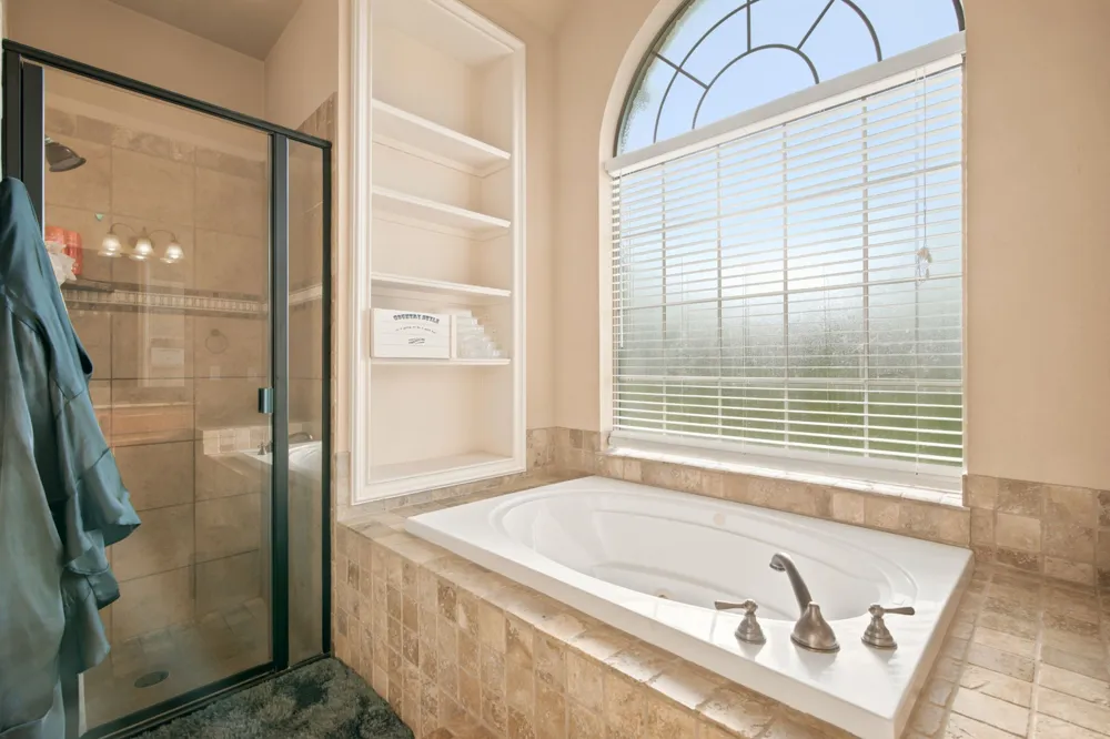 148 Fossil Rock Drive Azle, TX 76020