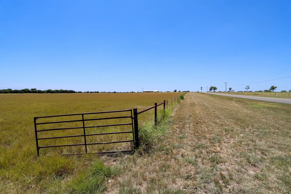 New Windsor Parkway McGregor, TX 76657