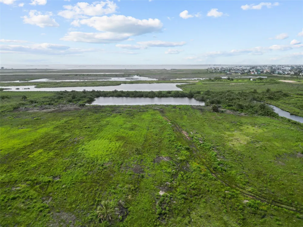 00 105th Galveston, TX 77554