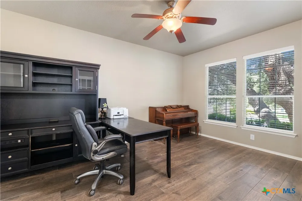 229 Bending Oak New Braunfels, TX 78132