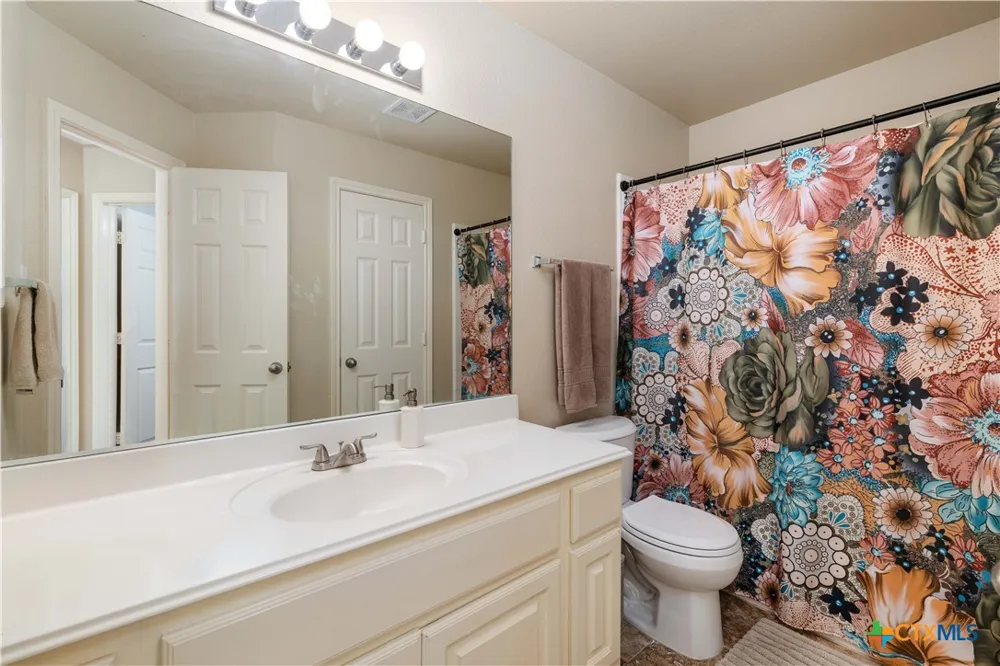 229 Bending Oak New Braunfels, TX 78132