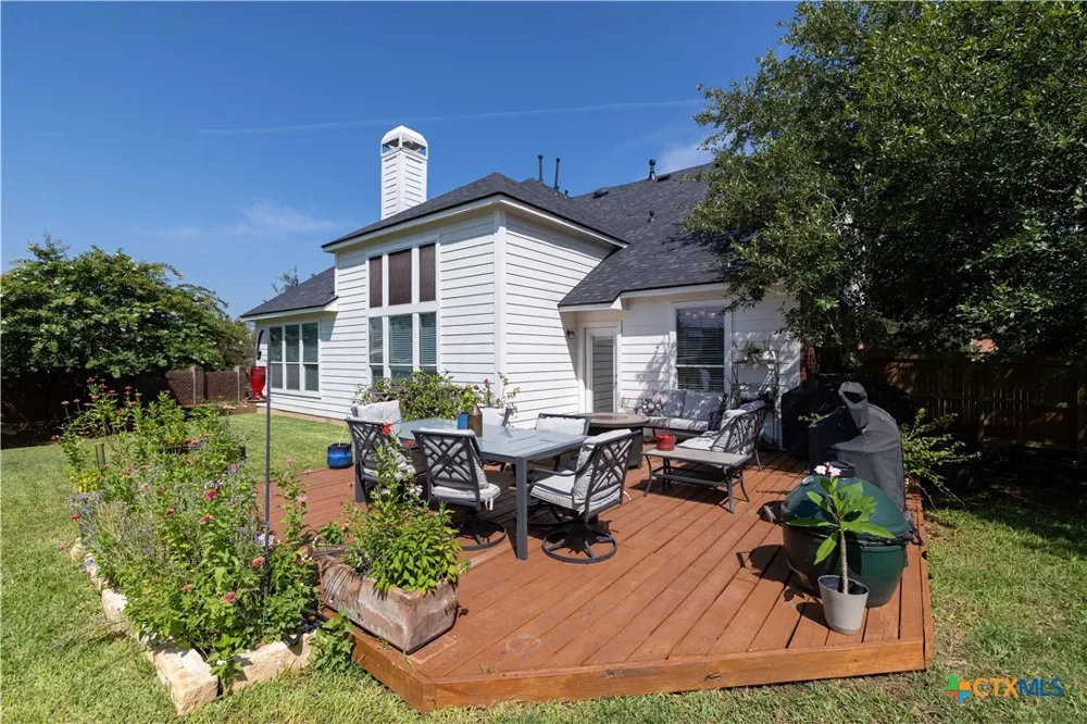 229 Bending Oak New Braunfels, TX 78132