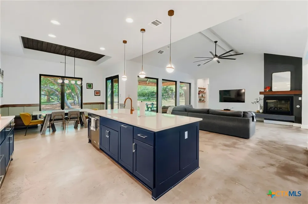 200 Quarter Horse Lane Driftwood, TX 78619