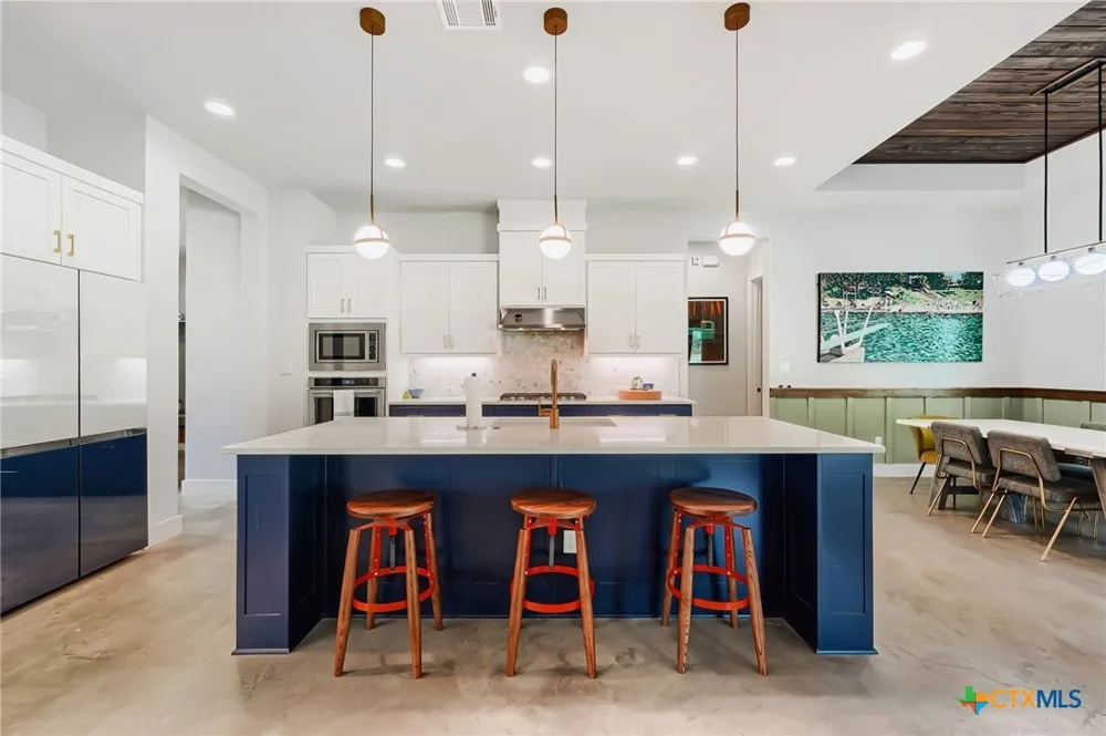 200 Quarter Horse Lane Driftwood, TX 78619