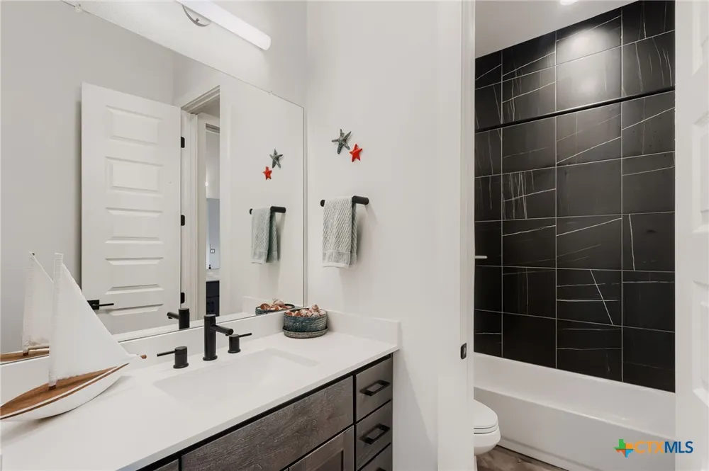 200 Quarter Horse Lane Driftwood, TX 78619