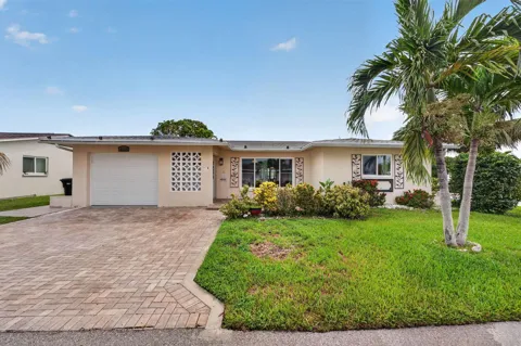 4716 NW 49TH PLACE