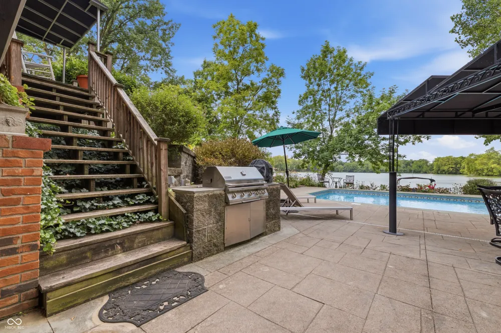 1701 Culbertson Shelbyville, IN 46176