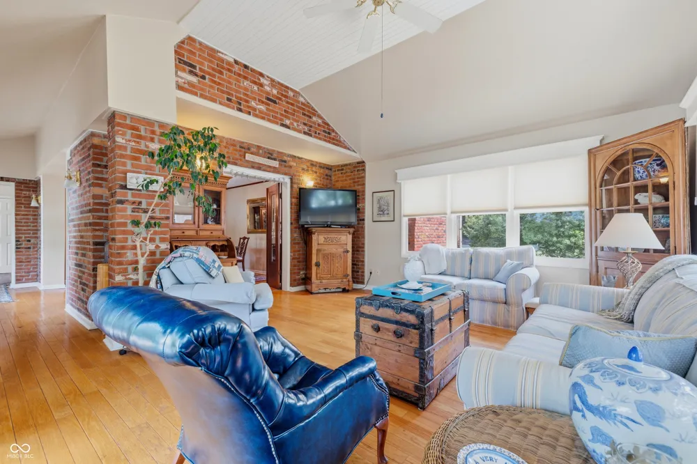 1701 Culbertson Shelbyville, IN 46176