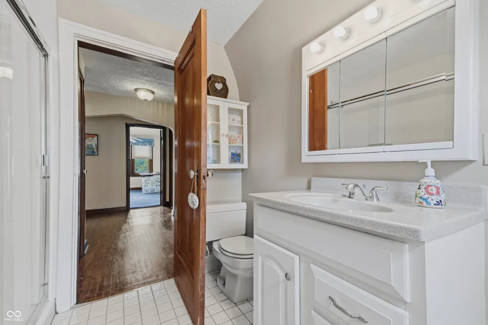 1701 Culbertson Shelbyville, IN 46176