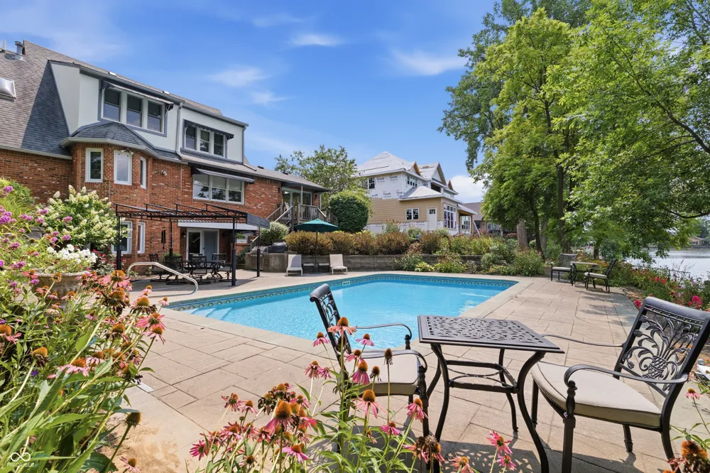 1701 Culbertson Shelbyville, IN 46176