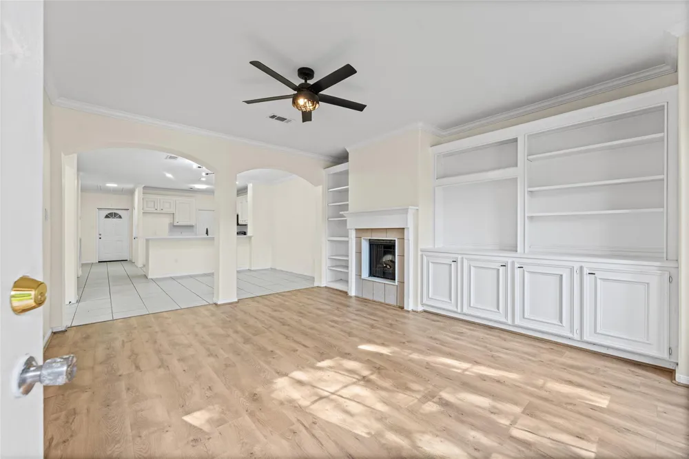 1310 E James Street #19 Baytown, TX 77520