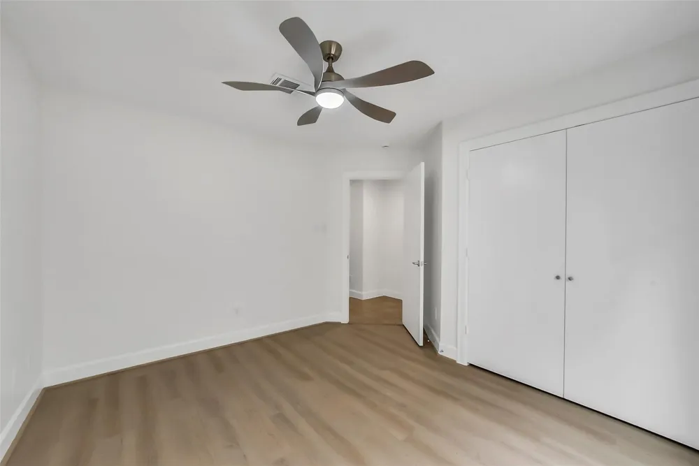 650 Westcross Street #70 Houston, TX 77018