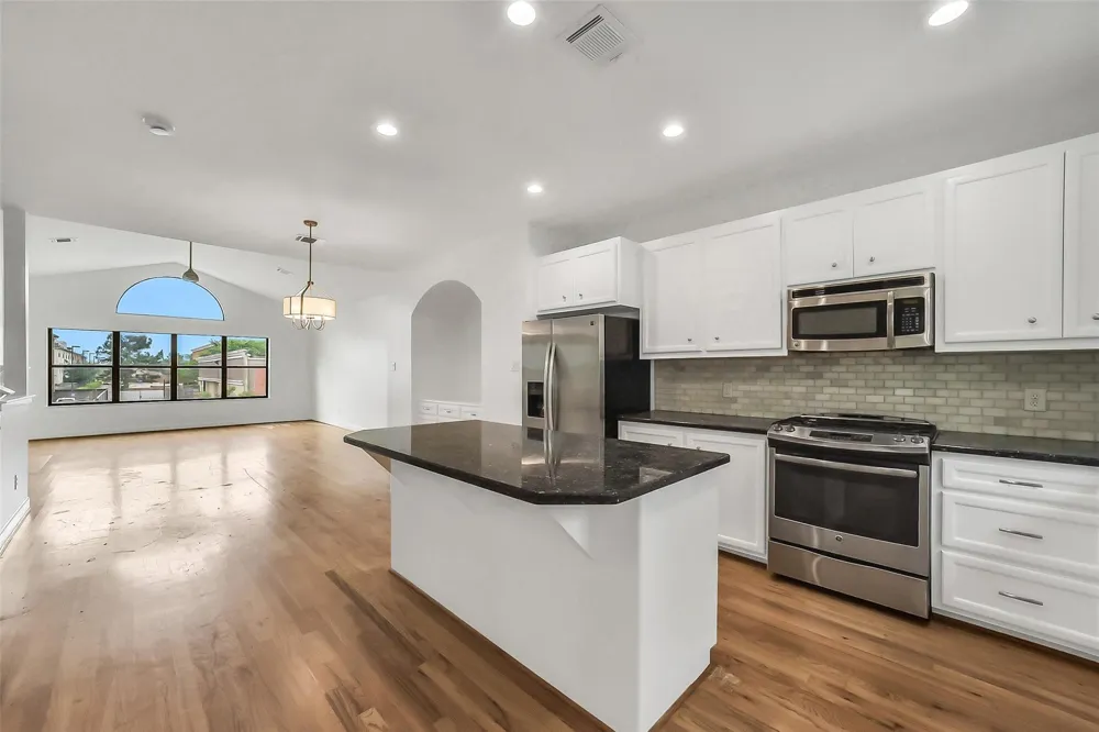 650 Westcross Street #70 Houston, TX 77018