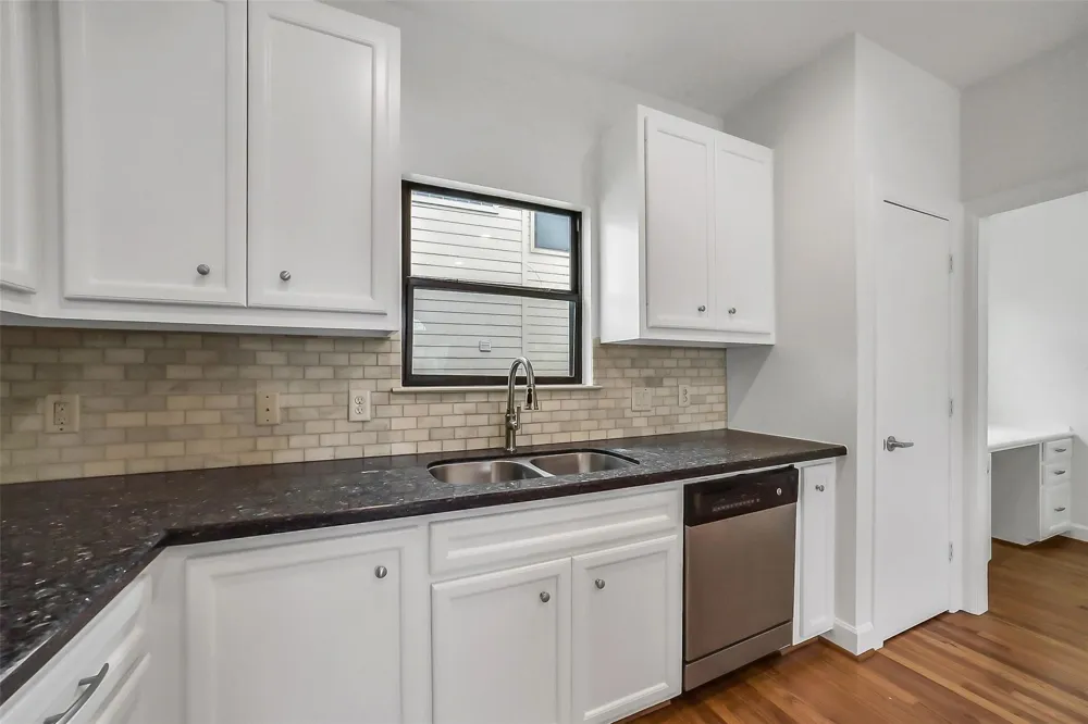 650 Westcross Street #70 Houston, TX 77018