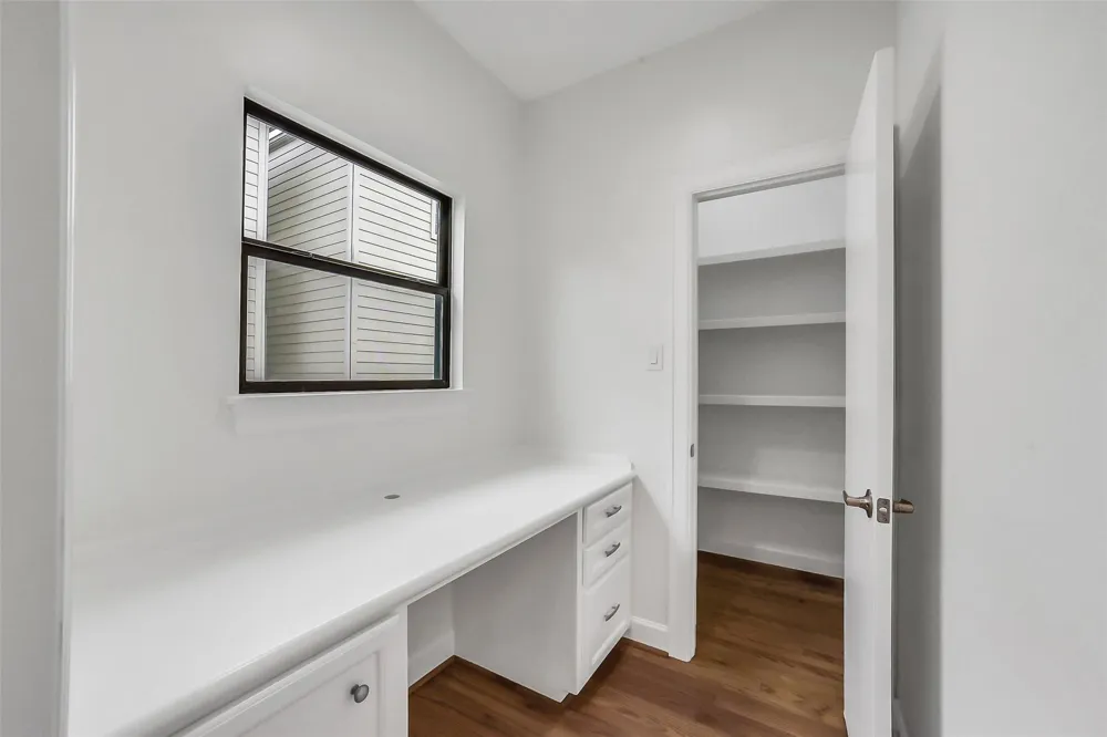 650 Westcross Street #70 Houston, TX 77018