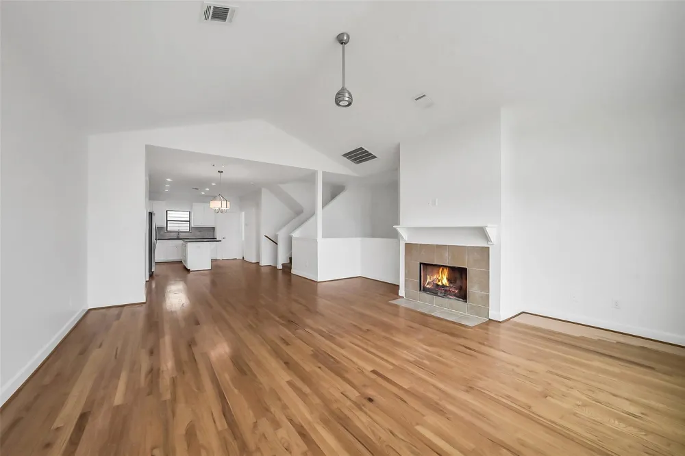 650 Westcross Street #70 Houston, TX 77018