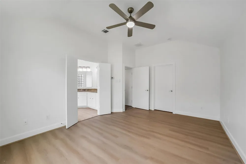 650 Westcross Street #70 Houston, TX 77018