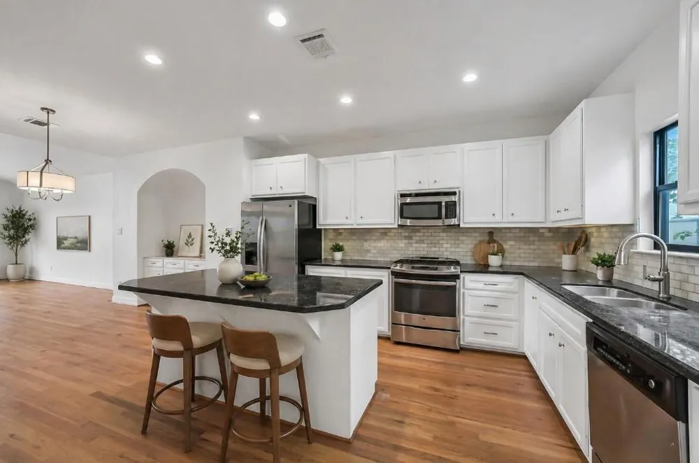 650 Westcross Street #70 Houston, TX 77018