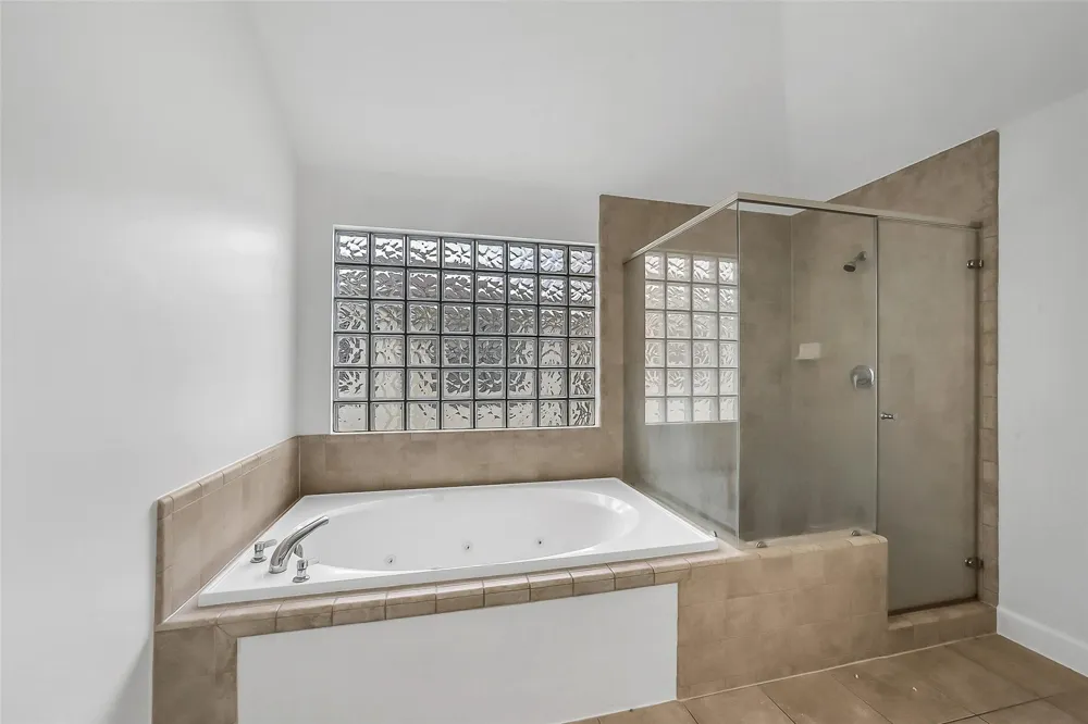 650 Westcross Street #70 Houston, TX 77018