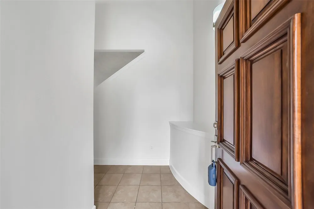 650 Westcross Street #70 Houston, TX 77018