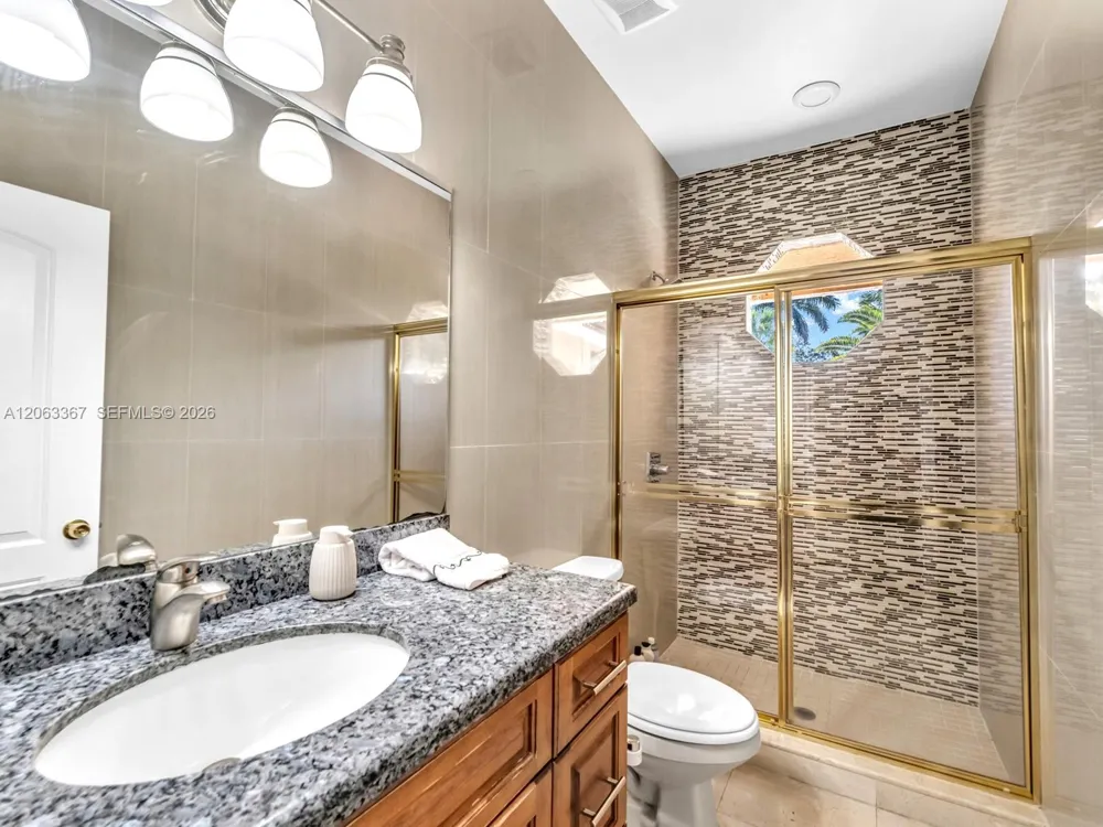 2710 Walkers way Weston, FL 33331