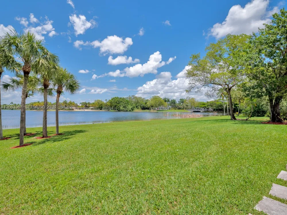2710 Walkers way Weston, FL 33331