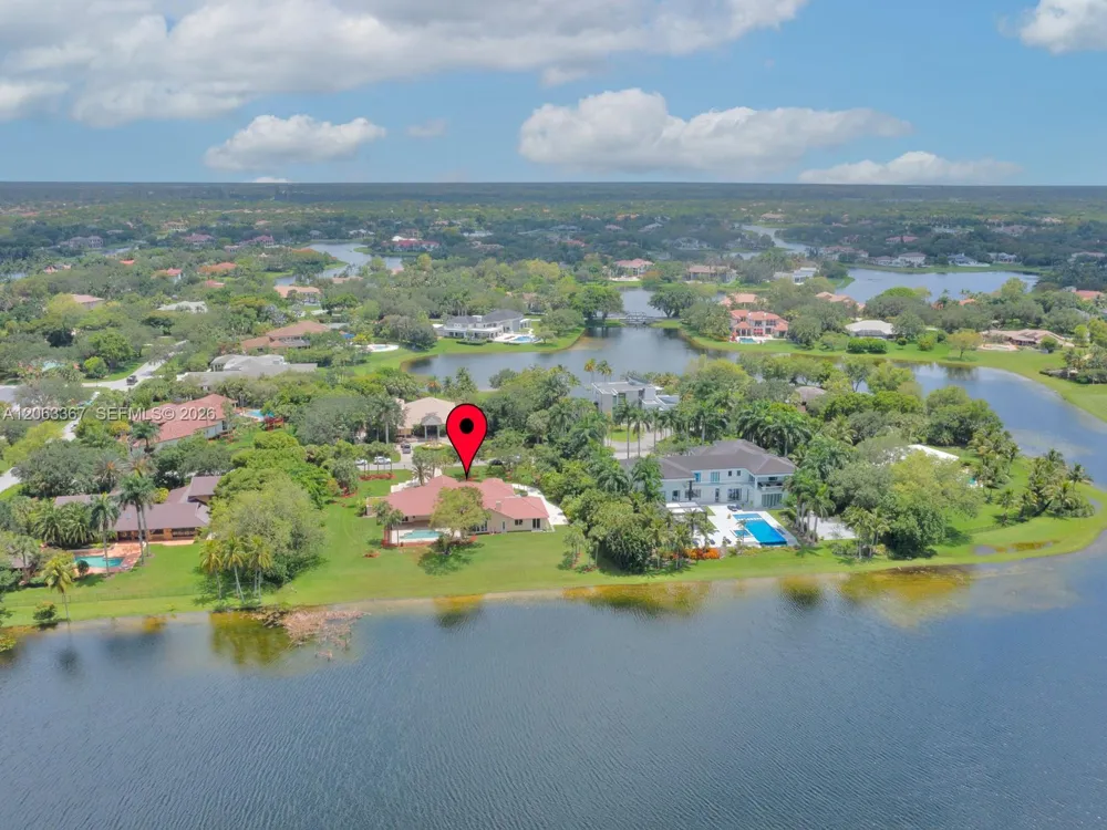2710 Walkers way Weston, FL 33331