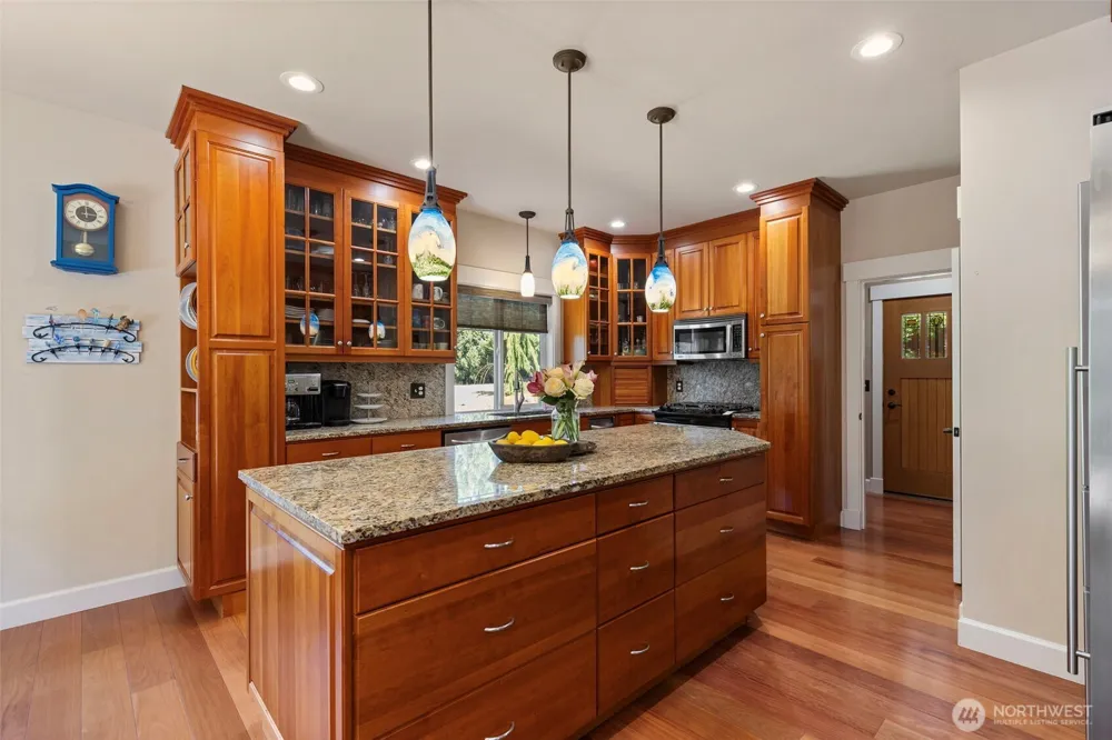 1956 NE Trail Way Poulsbo, WA 98370