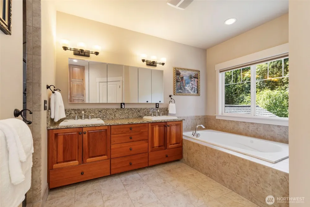 1956 NE Trail Way Poulsbo, WA 98370