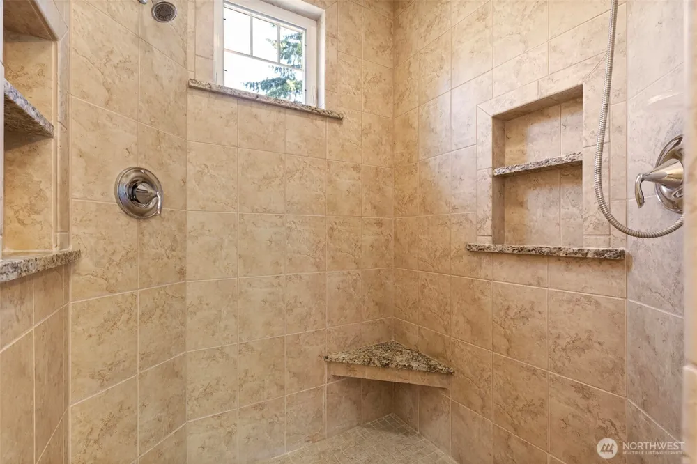 1956 NE Trail Way Poulsbo, WA 98370