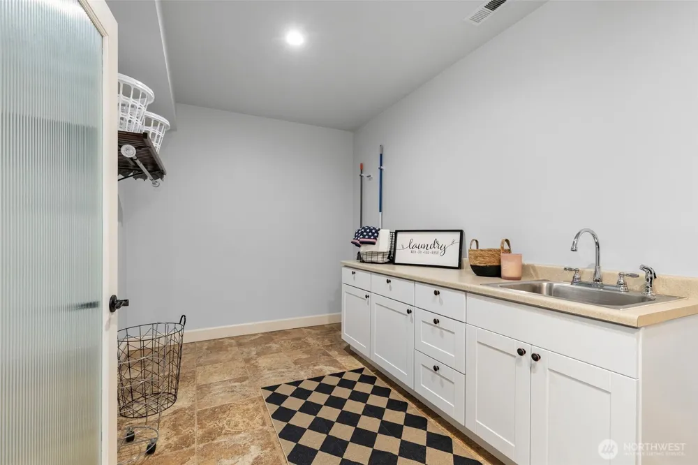 1956 NE Trail Way Poulsbo, WA 98370