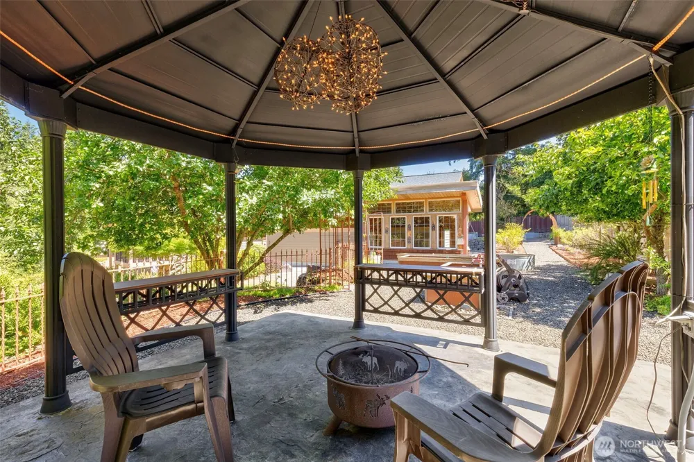 1956 NE Trail Way Poulsbo, WA 98370