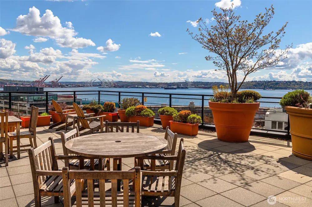 2607 Western Avenue #452 Seattle, WA 98121