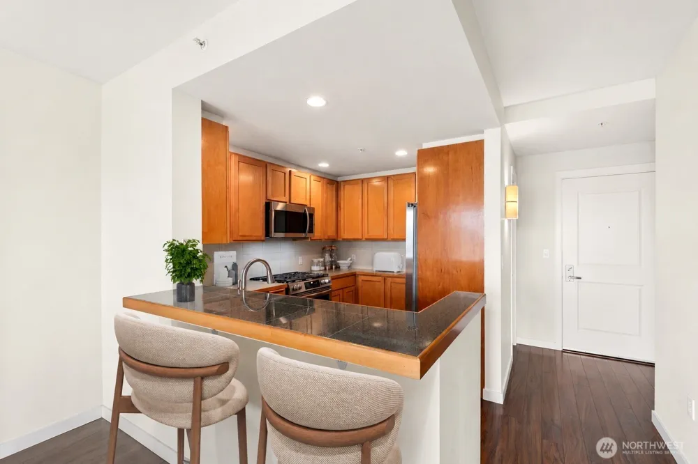 2607 Western Avenue #452 Seattle, WA 98121