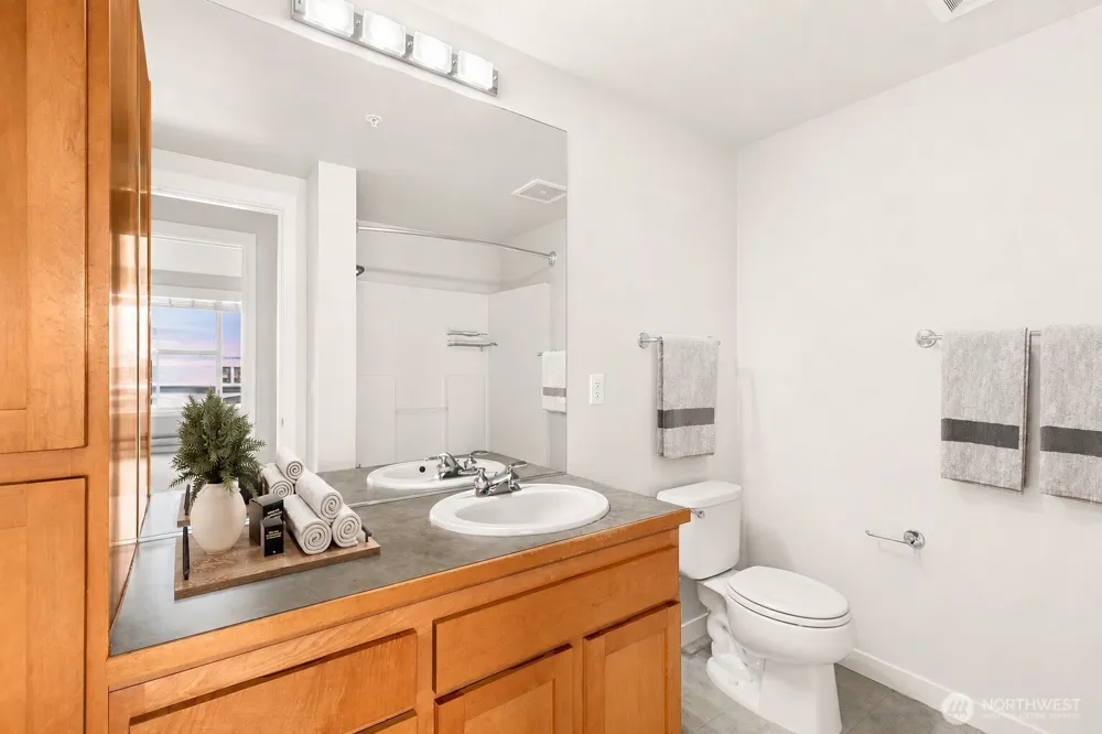 2607 Western Avenue #452 Seattle, WA 98121