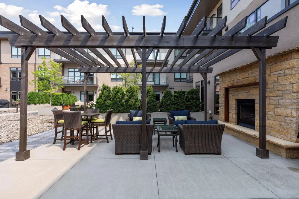 875 Lake Street #315 Wayzata, MN 55391