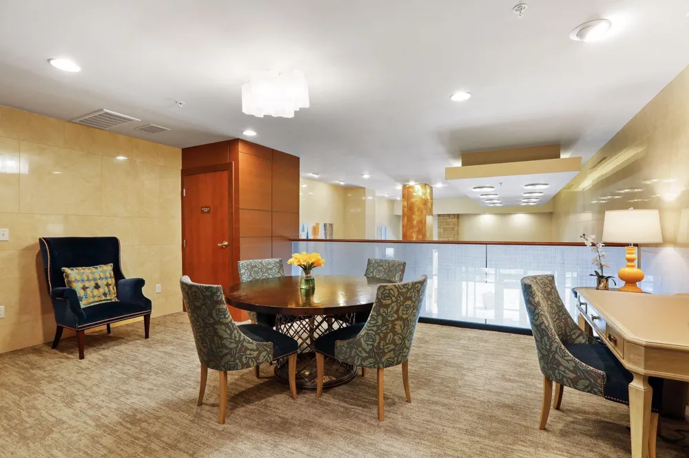 875 Lake Street #315 Wayzata, MN 55391