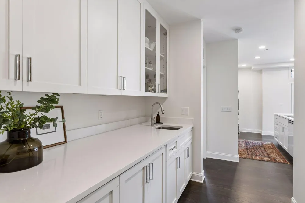 875 Lake Street #315 Wayzata, MN 55391