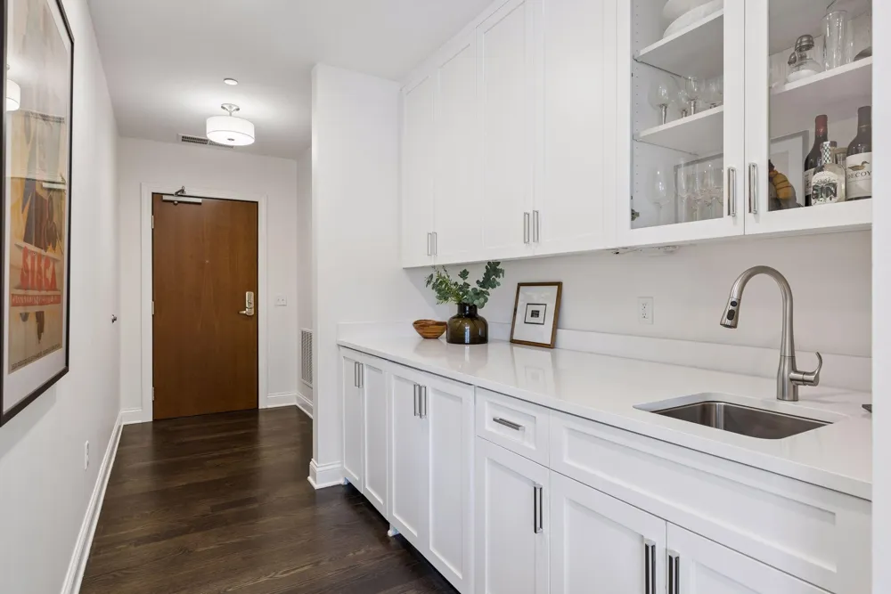 875 Lake Street #315 Wayzata, MN 55391