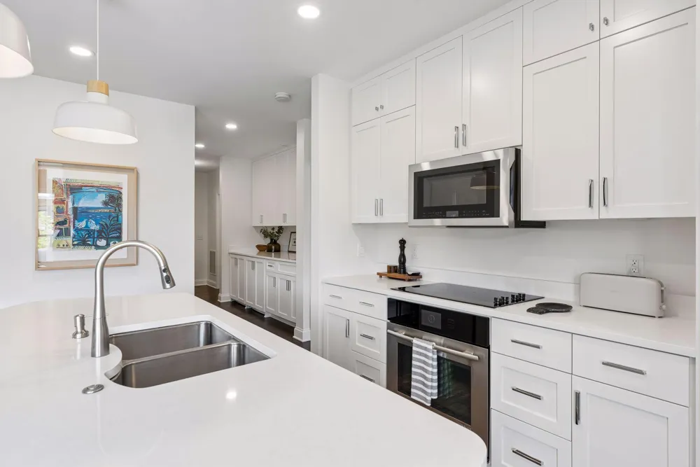 875 Lake Street #315 Wayzata, MN 55391
