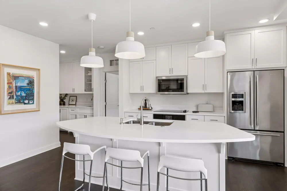 875 Lake Street #315 Wayzata, MN 55391
