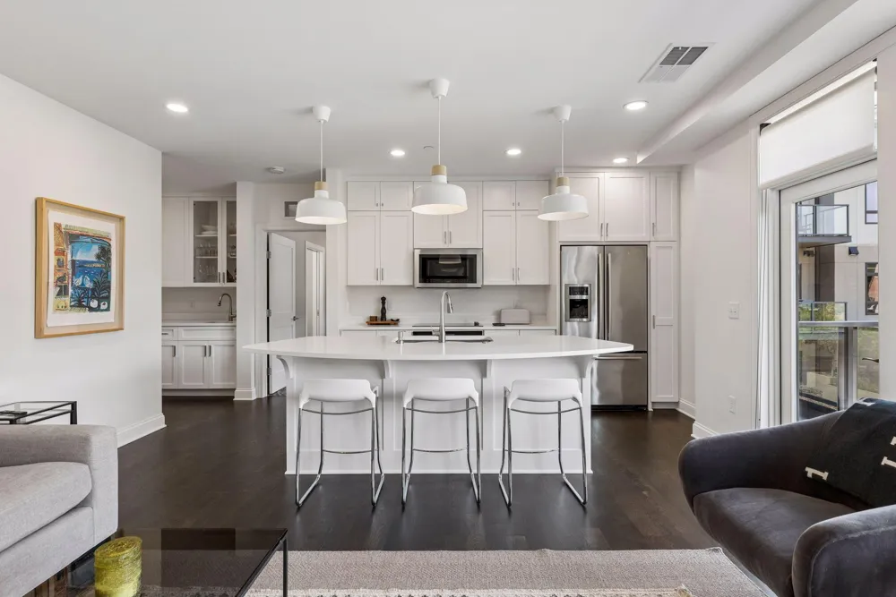 875 Lake Street #315 Wayzata, MN 55391