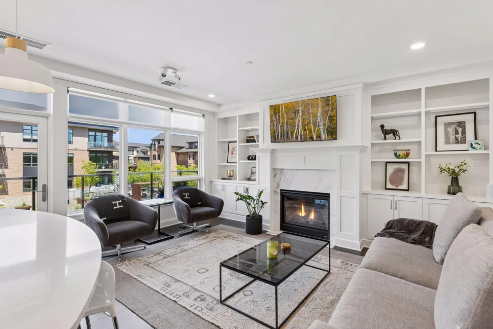 875 Lake Street #315 Wayzata, MN 55391