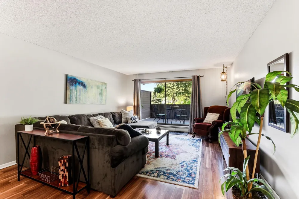 705 E Burnsville Parkway #114 Burnsville, MN 55337
