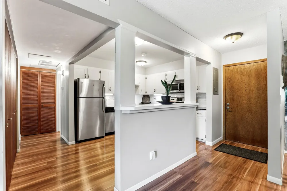 705 E Burnsville Parkway #114 Burnsville, MN 55337