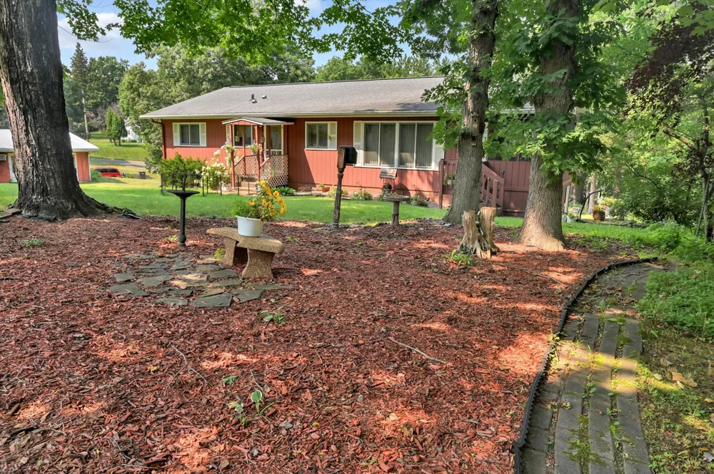 405 Oakwood Drive Durand, WI 54736