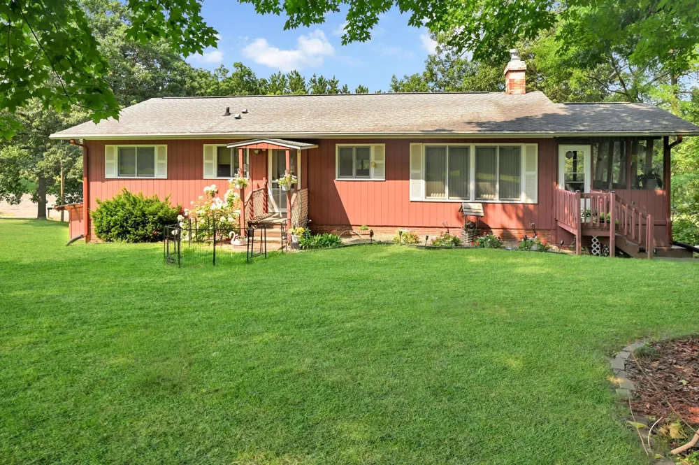 405 Oakwood Drive Durand, WI 54736