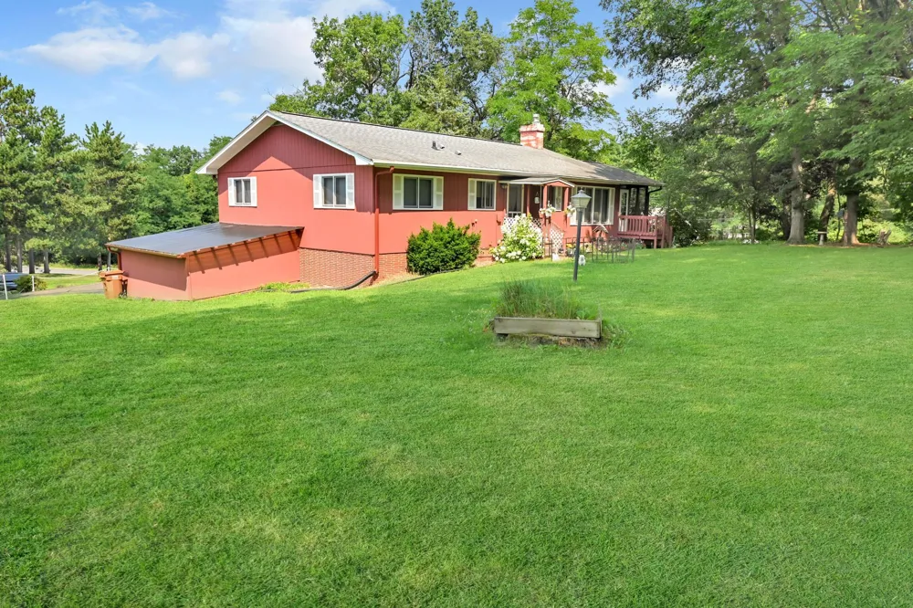 405 Oakwood Drive Durand, WI 54736