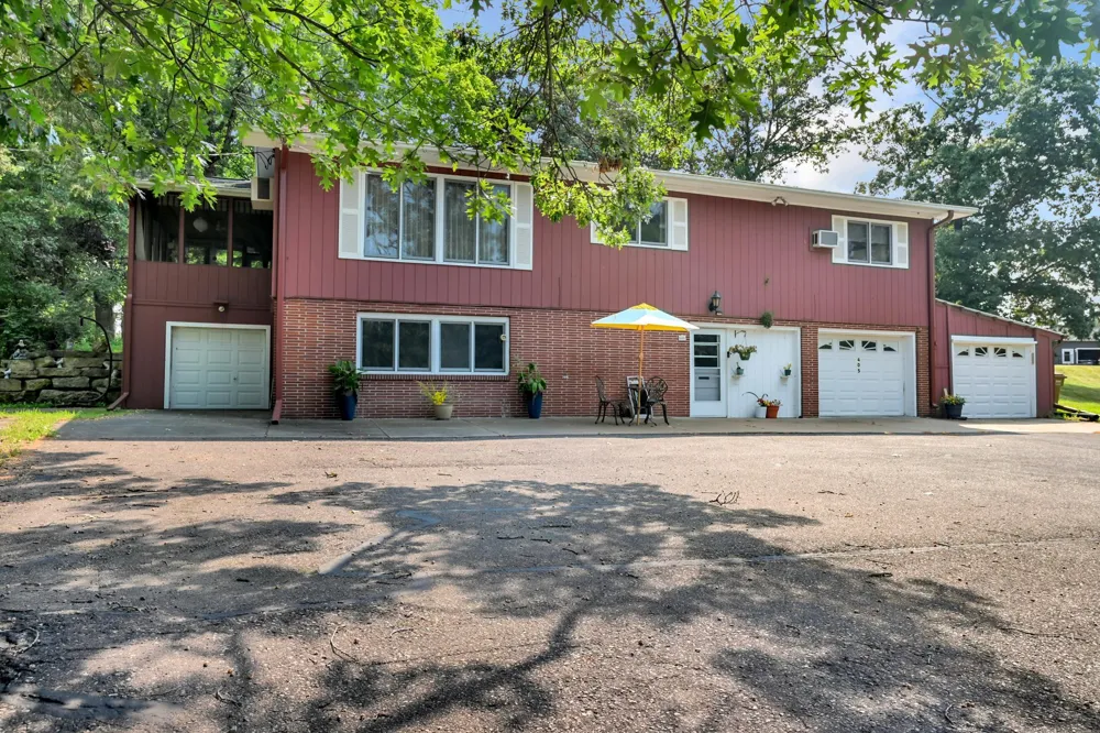 405 Oakwood Drive Durand, WI 54736